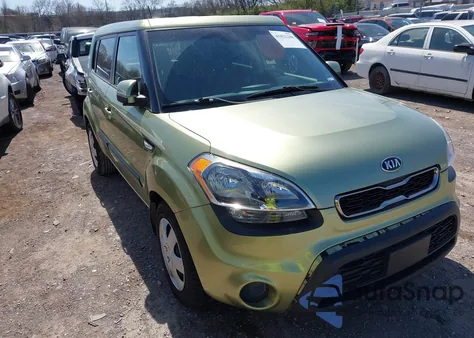 2013 Kia Soul z USA, uszkodzony, nr VIN KNDJT2A53D7625345
